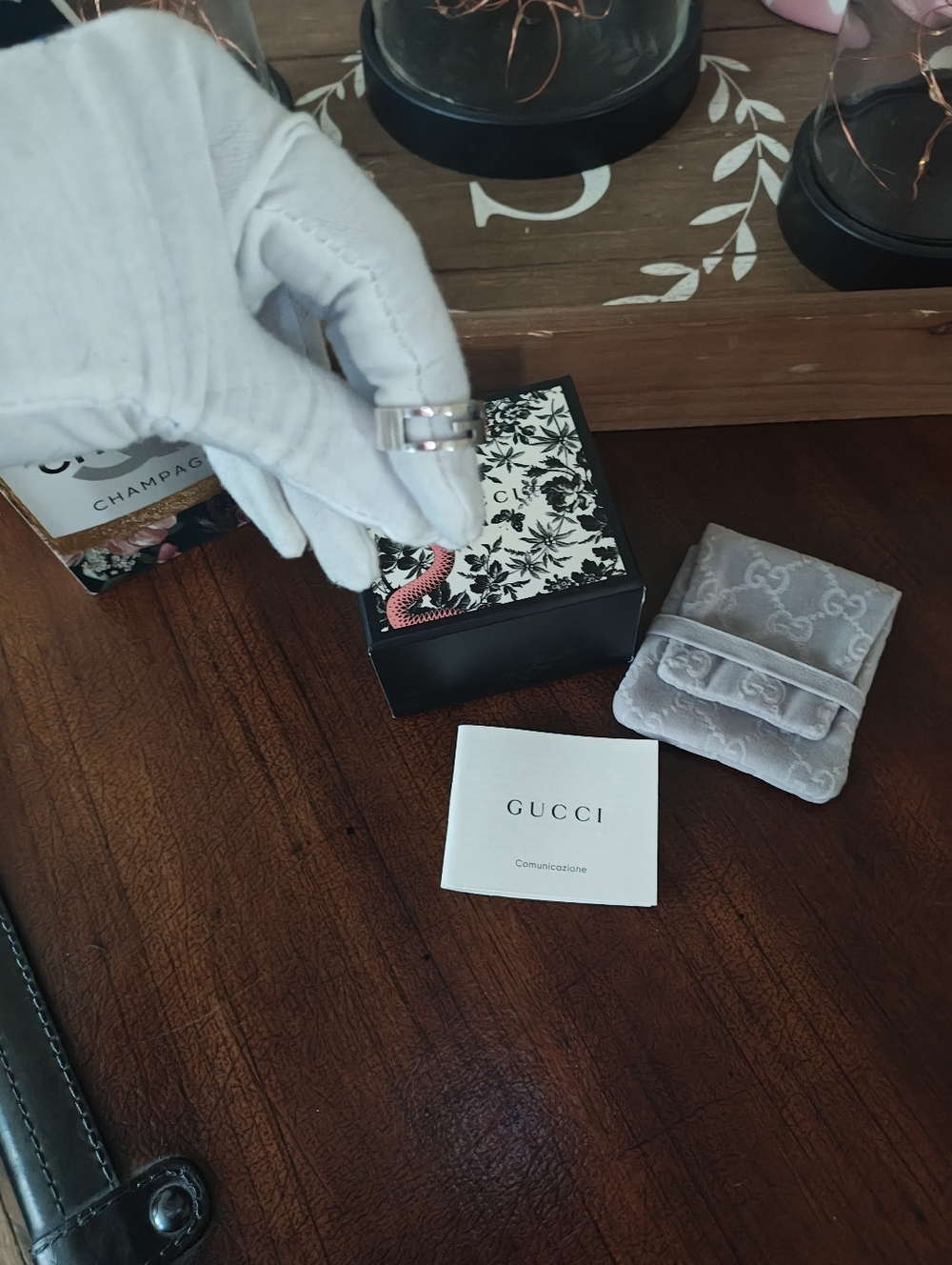 Gucci Silver Cutout G Women's Ring - Picture 3 of 6